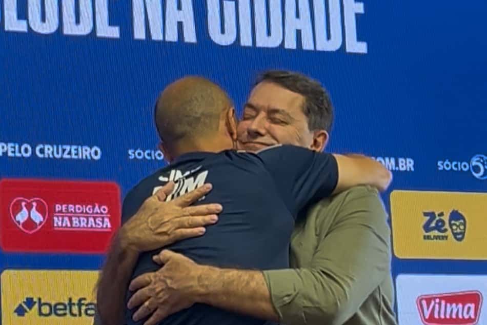 Pedro Lourenço e Leonardo Jardim (Foto: Eduardo Statuti/ Lance!)