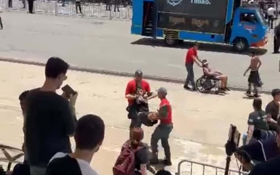 VÍDEO: Torcedores passam mal durante celebração de título do Corinthians em Itaquera