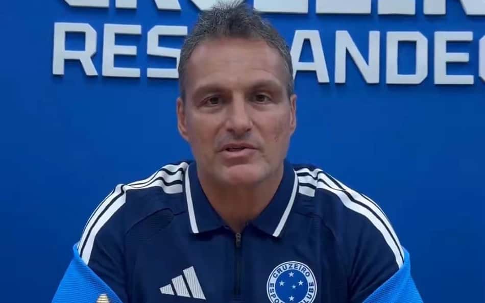 Novo executivo do Cruzeiro conhece Toca da Raposa II: 'Estou impressionado'