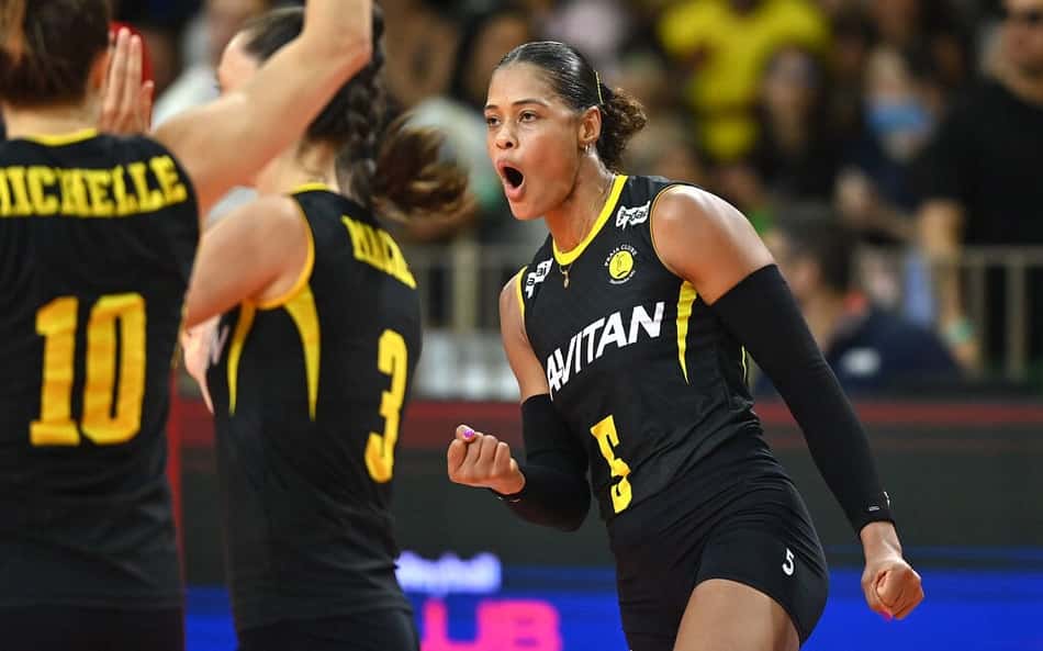 Adenízia fala sobre patamar do vôlei brasileiro no Mundial: 'Difícil competir'