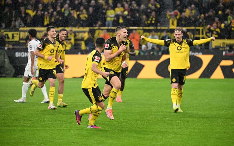 Football: Bundesliga - day 13: Borussia Dortmund v Hoffenheim