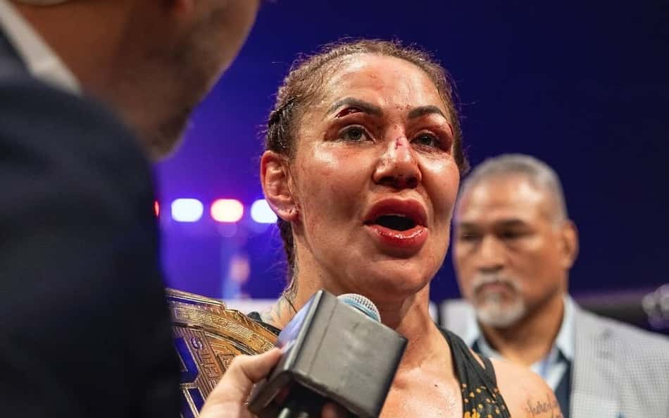 Cris Cyborg e Renan 'Problema' fecham ano da PFL em disputas de cinturões