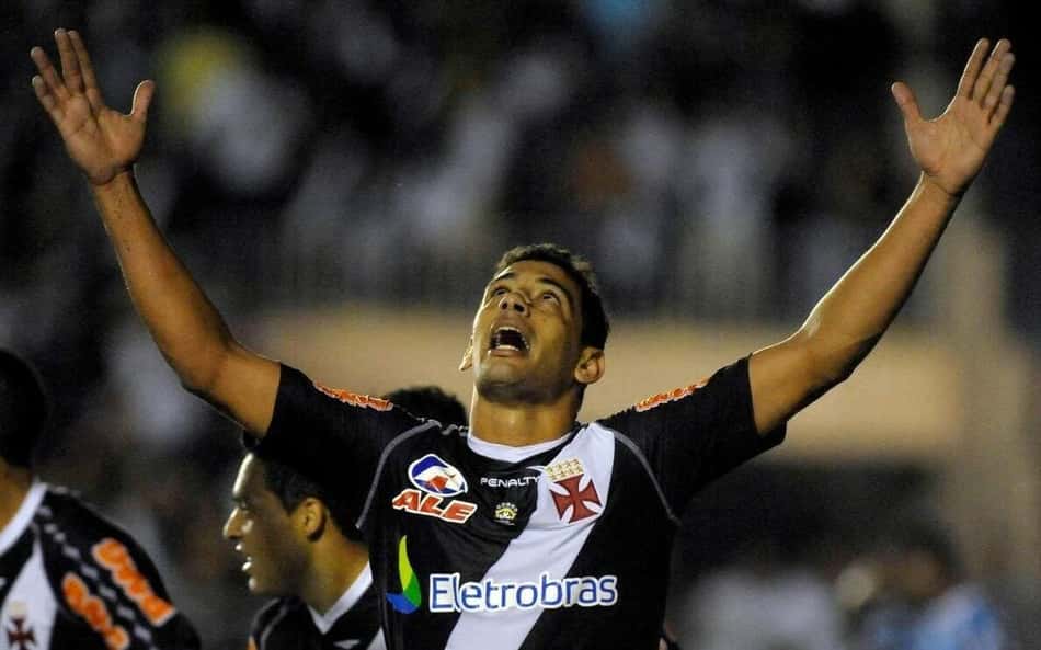 Filhos de Romário e Diego Souza se emocionam com classificação do Vasco