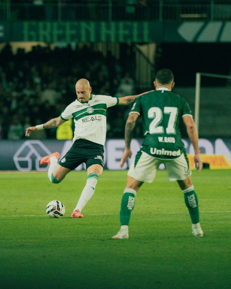 Maicon, zagueiro do Coritiba