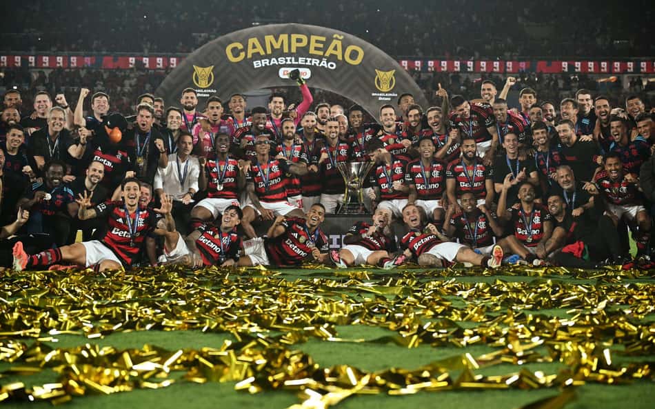 Jornais espanhóis apontam destaque do sucesso do Flamengo em 2025: 'Rei'