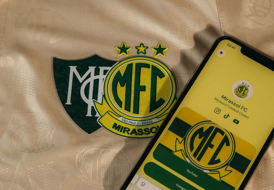 Camisa especial do centenário do Mirassol tem dois escudos