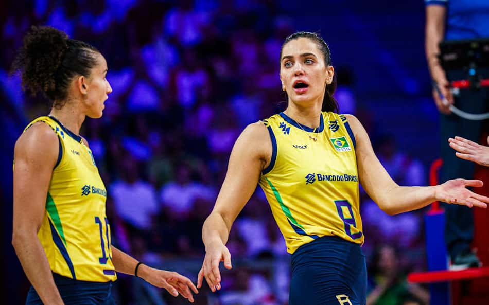 Julia Kudiess é eleita a 5ª melhor jogadora de vôlei do mundo