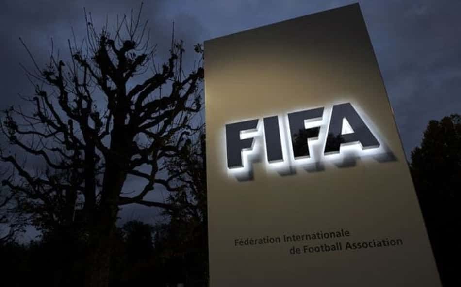 Gastos dos clubes com agentes de futebol têm alta histórica, aponta Fifa