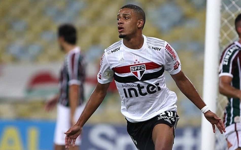 Vasco faz contato para contratar atacante ex-São Paulo e Fluminense
