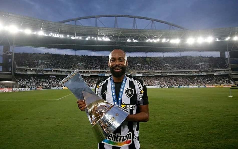 De volta à Portuguesa-RJ, Chay tem estreia prevista contra o Botafogo