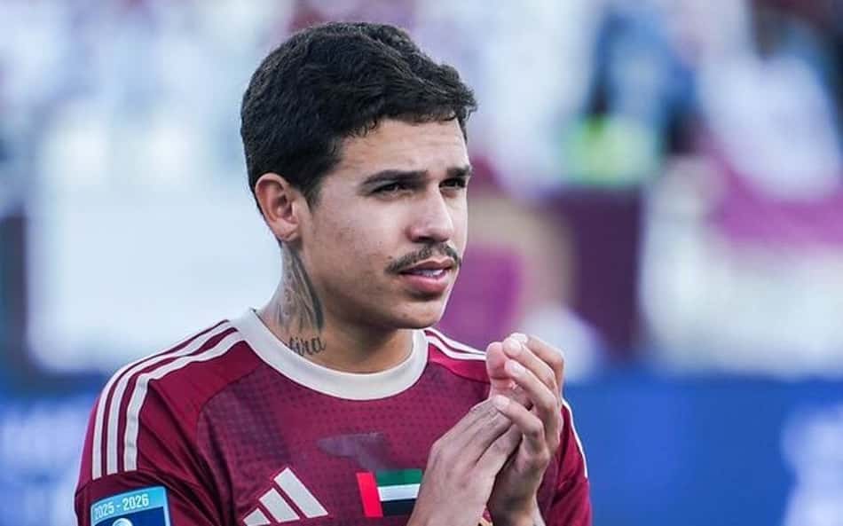 Brasileiro do Al-Wahda detalha adaptação nos Emirados Árabes e parceria com dupla ex-Botafogo