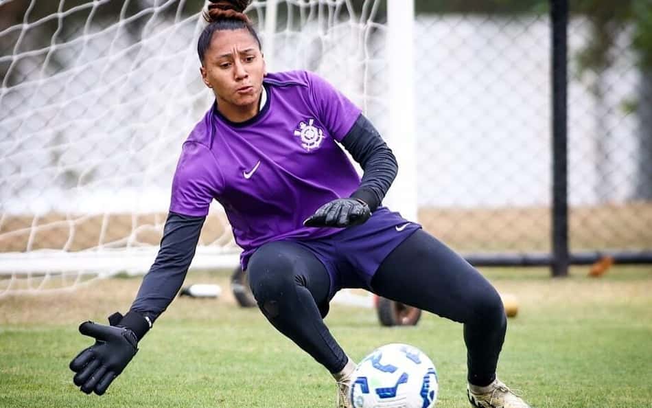 Sem espaço, goleira deixa o Corinthians: 'É dolorido'
