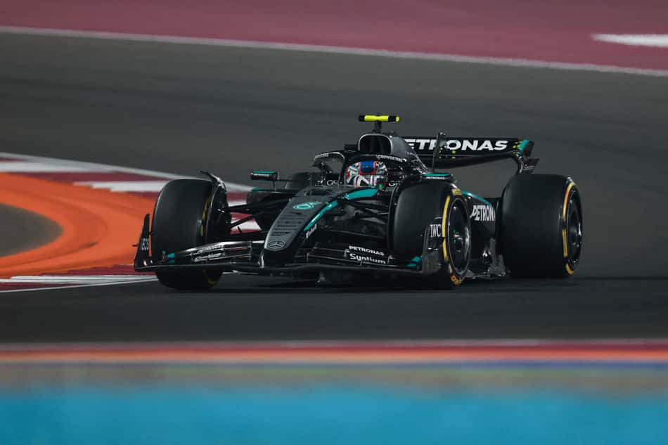 Kimi Antonelli durante o GP do Catar pela F1 2025 (Foto: Karim JAAFAR / AFP)