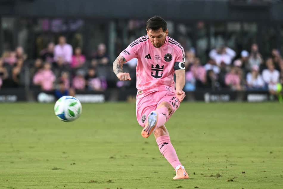 Lionel Messi em ação pelo Inter Miami, na final da MLS (Foto: Chandan Khanna / AFP)