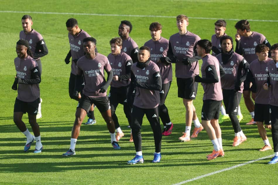 Jogadores do Real Madrid em treinamento, em Valdebebas (Foto: Pierre-Philippe Marcou/AFP)