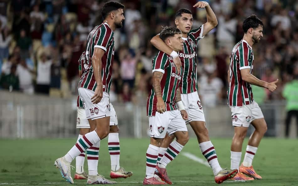Zubeldía faz mudanças na escalação do Fluminense diante do Grêmio