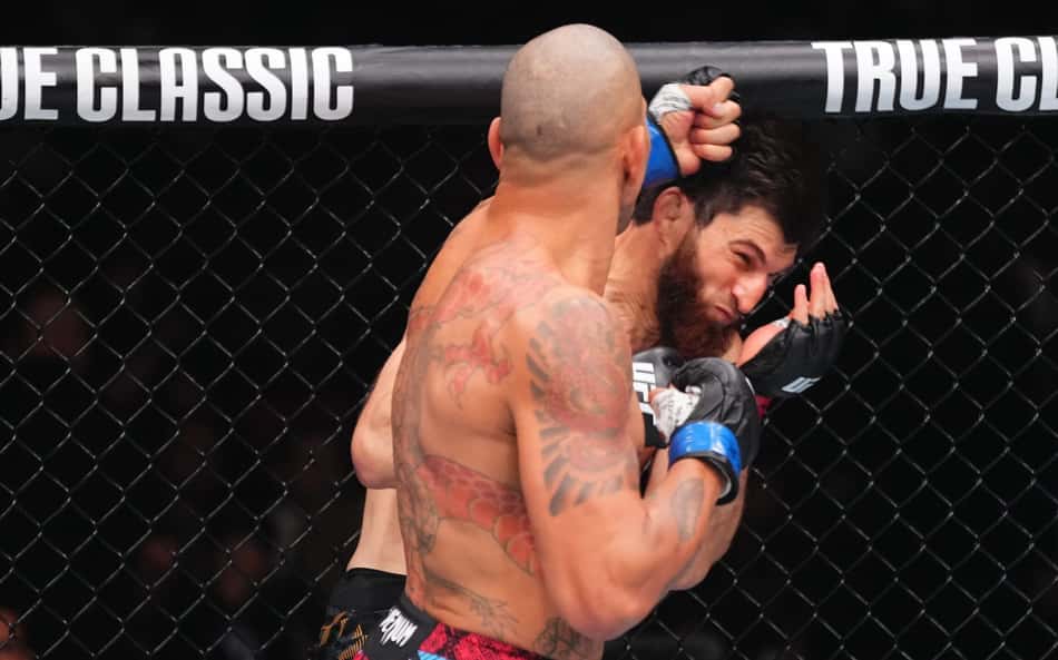 Ankalaev perdeu para Poatan no UFC 320 (Foto: Reprodução Twitter UFC)