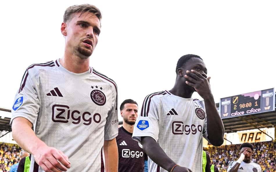 Vexame na Copa da Holanda escancara crise no Ajax