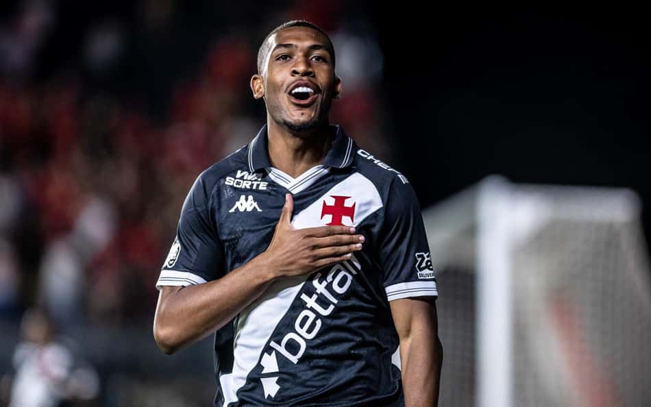 Rayan comemora gol em Vasco x Internacional (Foto: Affonso Andrade/Agência F8/Gazeta Press)