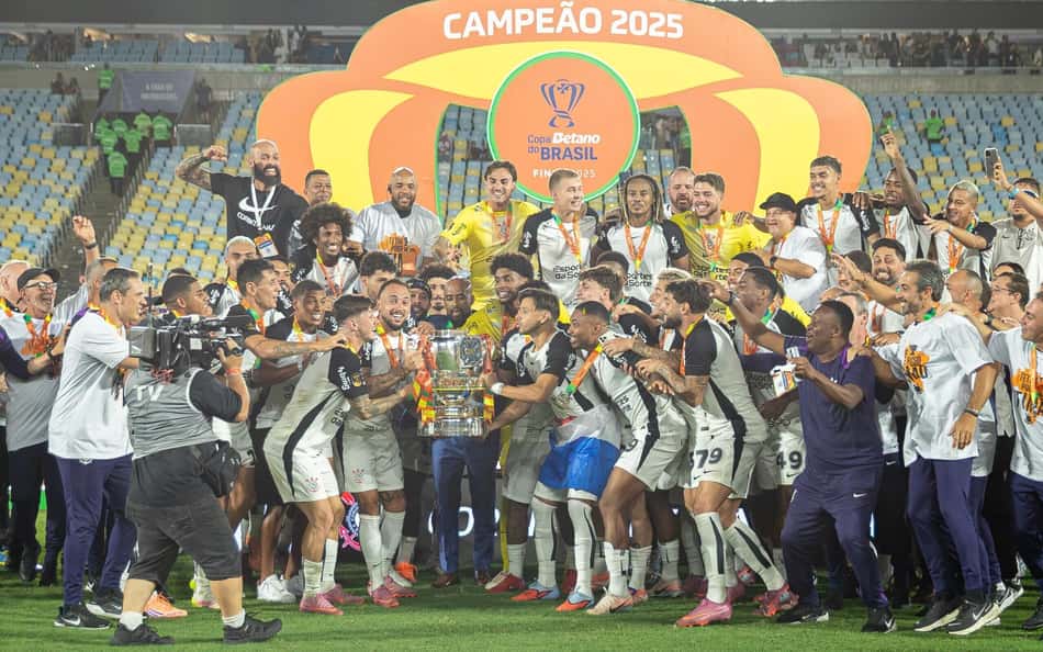 Calendário apertado obriga clubes a dividir o foco entre estaduais e Brasileirão