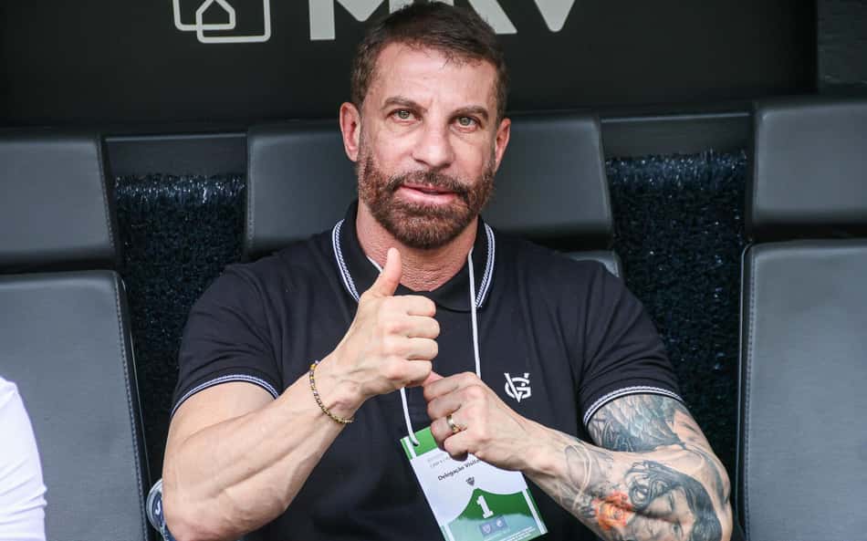 O Vasco no mercado da bola: chegadas, saídas e negociações em andamento