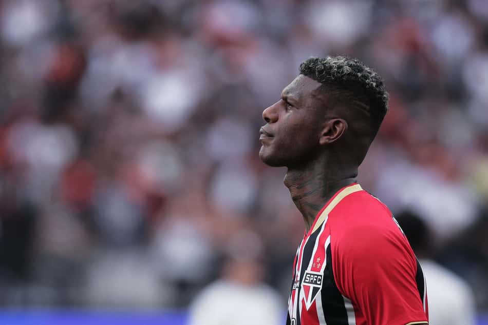 Arboleda em Corinthians x São Paulo (Foto: Ettore Chiereguini/Agif/Gazeta Press)