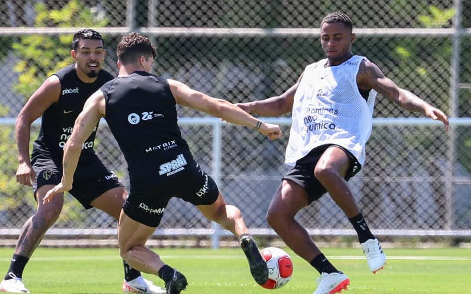 Diego Palacios foi novamente emprestado (Foto: Marcello Zambrana/Agif/Gazeta Press)