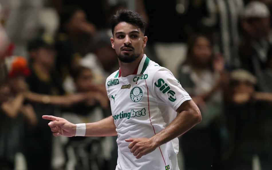 Flaco López destaca dupla com Vitor Roque e vê empate justo do Palmeiras