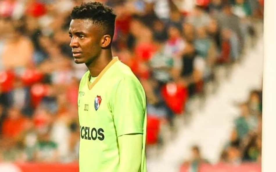 Flamengo faz proposta por Andrew e entra em disputa com o Botafogo