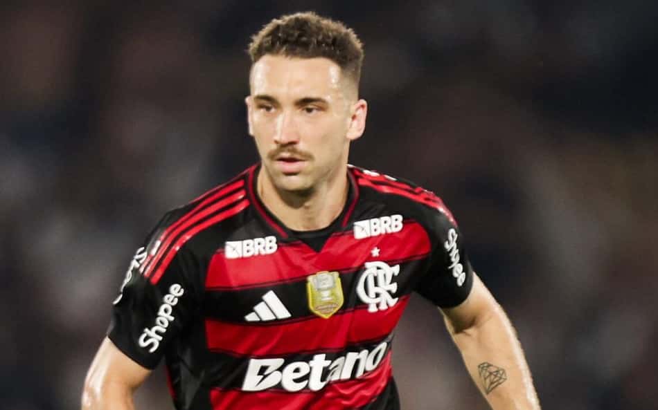 Léo Ortiz vira assunto em Fluminense x Flamengo: 'Muito bizarro'