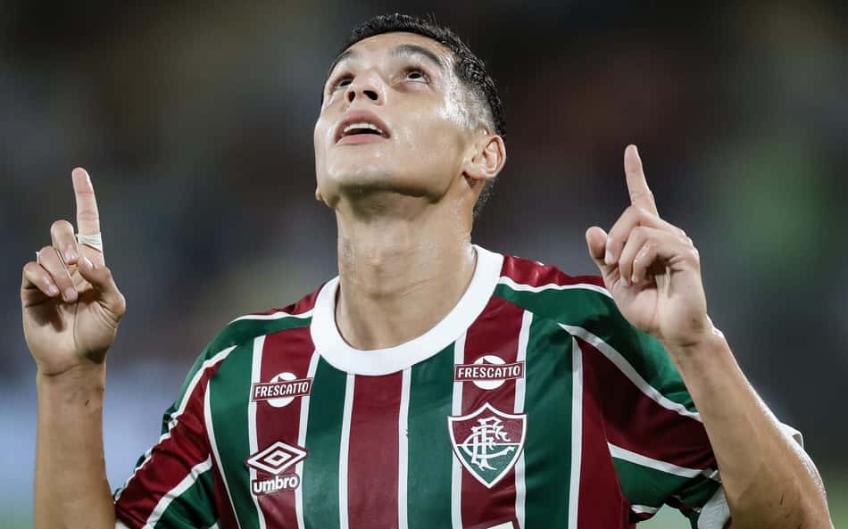 Fluminense recebe proposta do Boca Juniors por Serna