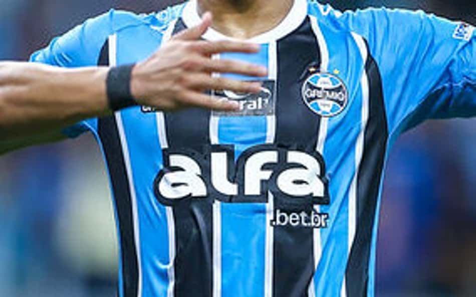 Carlos Vinicius marcou o segundo gol do Grêmio (Foto: Lucas Uebel/Grêmio FBPA)