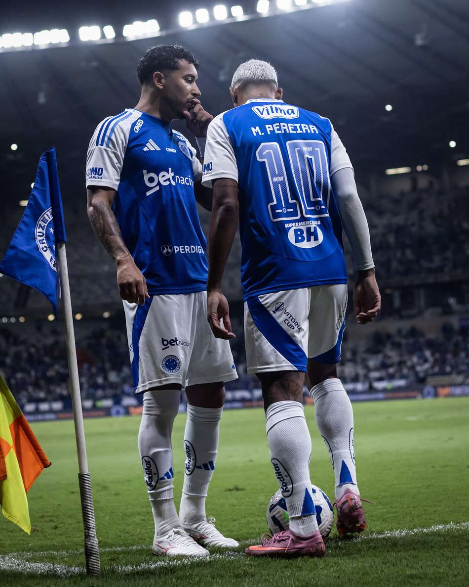 William e Matheus Pereira (Foto: Gustavo Aleixo/Cruzeiro)