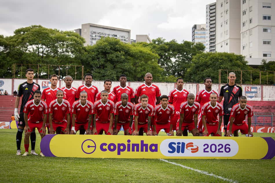 Internacional foi goleado pelo Nacional (Foto: Divulgação/SCI)