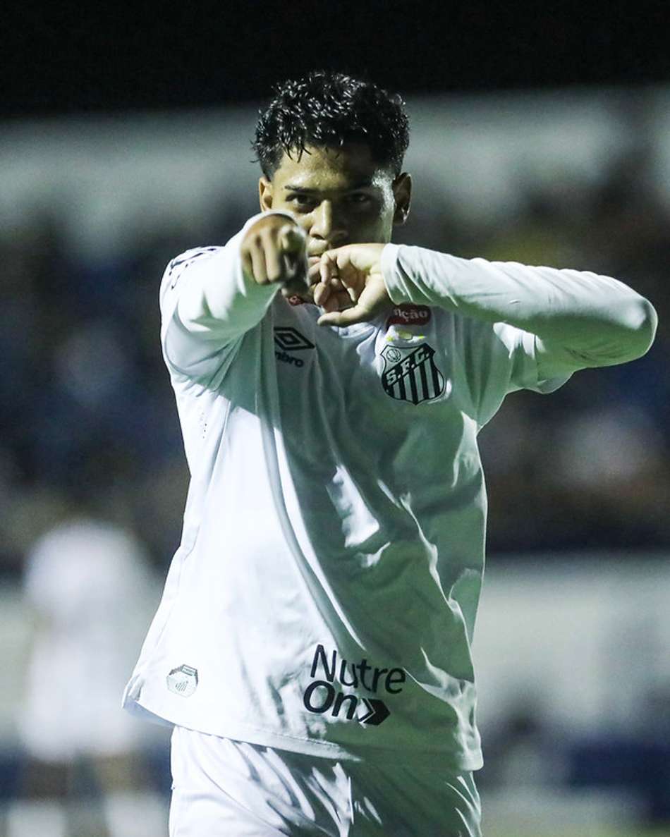 Kenay comemora gol diante da Ferroviária. (Foto: Reinaldo Campos/ Santos FC)