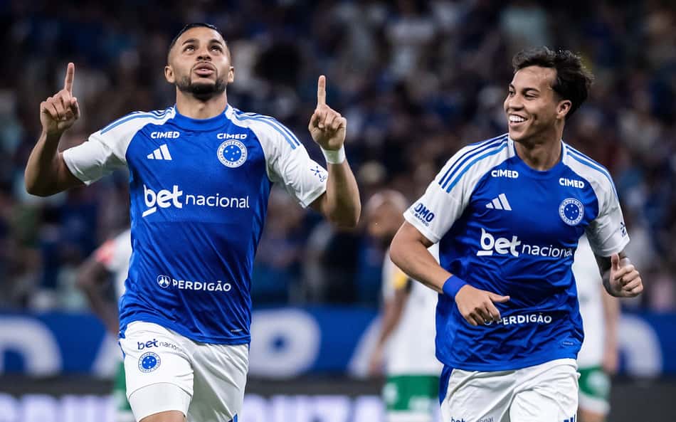 Wanderson marca pela primeira vez, e Cruzeiro atropela o Uberlândia
