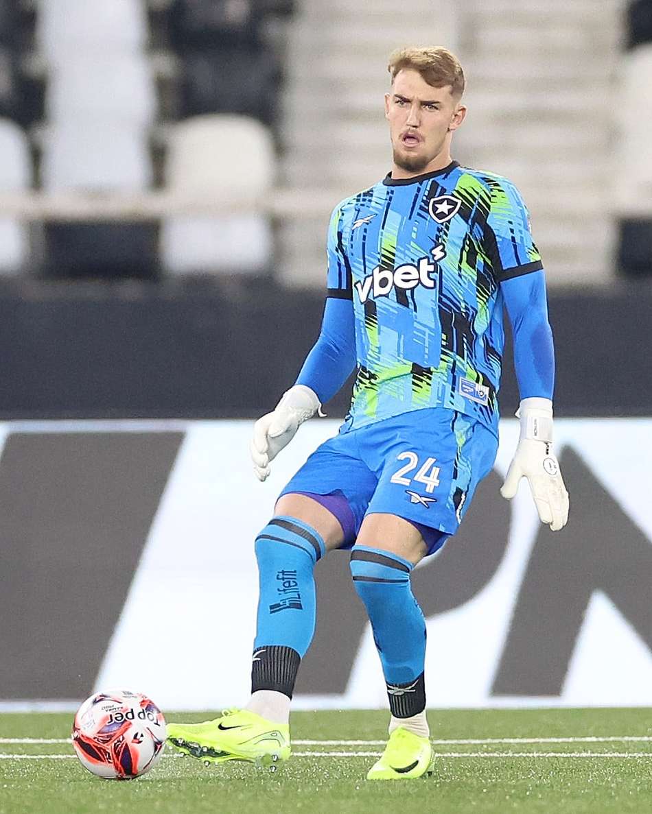 Léo Linck em ação pelo Botafogo (Foto: Vítor Silva/Botafogo)