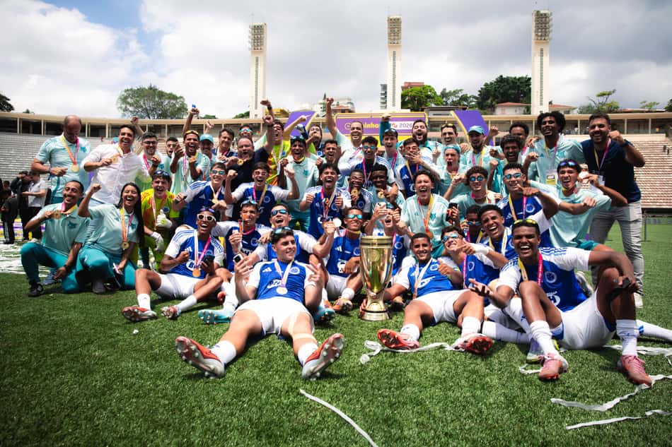 Cruzeiro campeão da Copinha (Foto: Marco Galvão / Cruzeiro)