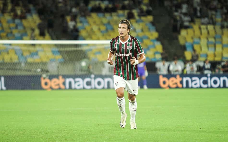 Canobbio, do Fluminense, em ação contra o Flamengo (Foto: Leonardo Brasil/Fluminense)