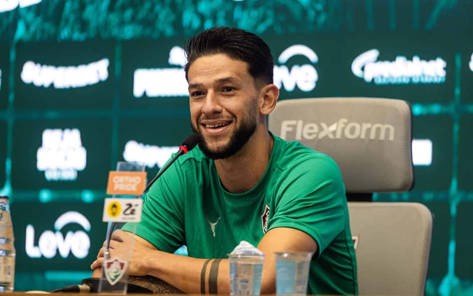 Jemmes em entrevista coletiva pelo Fluminense (Foto: Marina Garcia/ Fluminense FC)