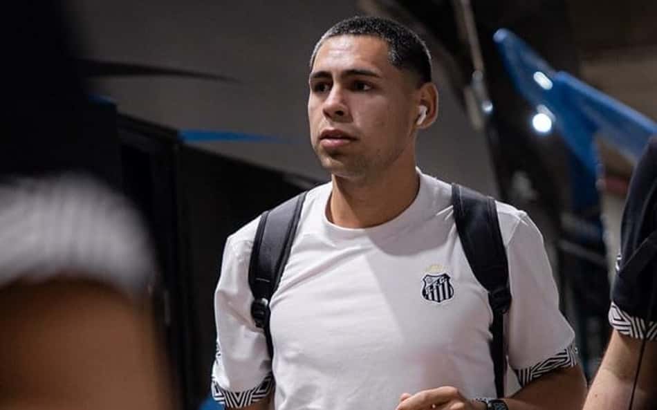 Com time alternativo, Santos visita Chapecoense na estreia do Brasileirão