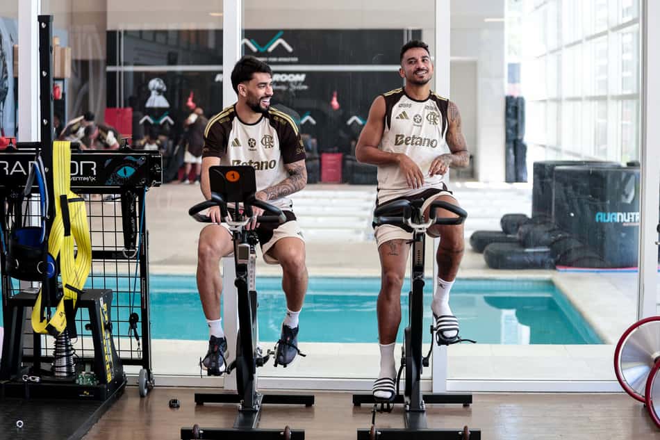 Paquetá e Danilo no Ninho do Urubu (Foto: Divulgação/Flamengo)