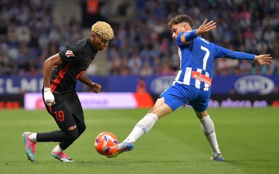 Antes de clássico, rival provoca Lamine Yamal: 'Pisaria nele'