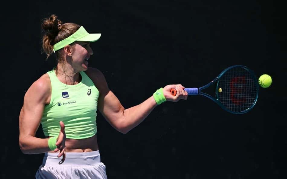 Bia Haddad leva nova virada e cai na estreia do Australian Open