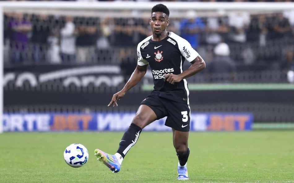 Após anunciar primeiro reforço, Internacional mira dupla do Corinthians