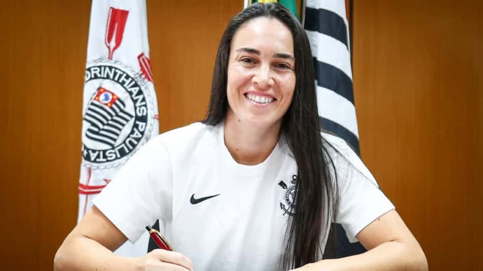 Agustina assinou com o Corinthians. (Foto: Rodrigo Gazzanel/Corinthians)