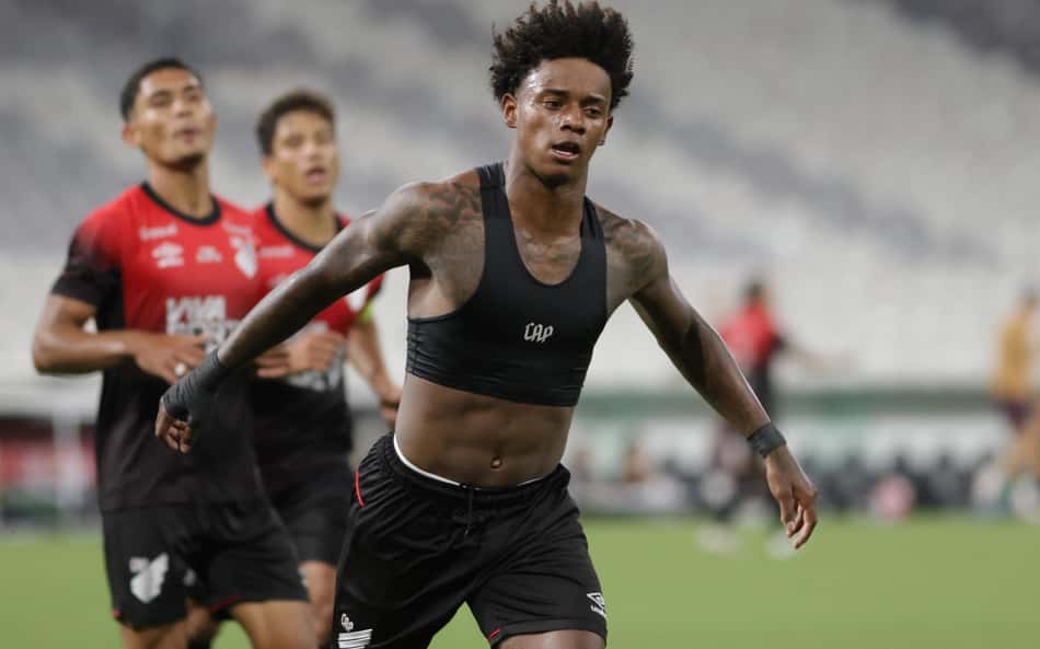 Andraus Athletico Bruninho gol comemoração Paranaense 2026