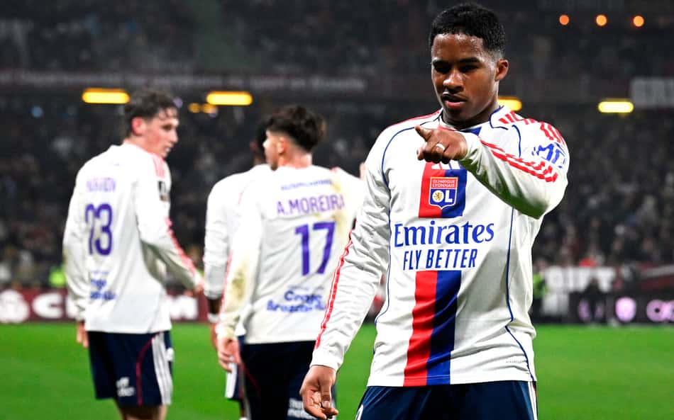 Endrick reencontra Lille na Ligue 1 e mira marcas de brasileiros no Lyon