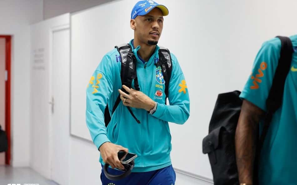 Em fim de contrato, meia da Seleção abre o jogo sobre o futuro: 'Verei'