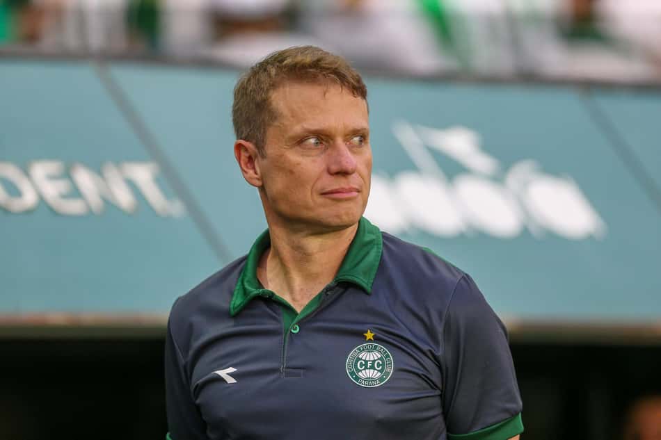 Fernando Seabra Coritiba x Bragantino Série A 2026